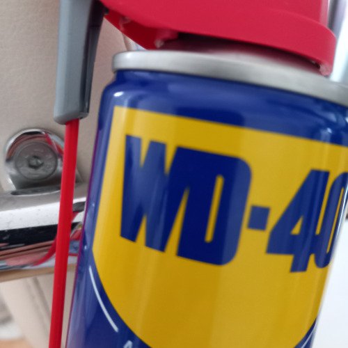 Irodai szék kartámasz csavar wd40