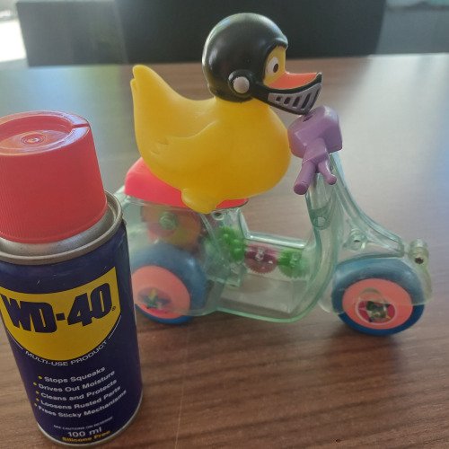 Motoros kacsa is jobban robog WD-40 kezelés után! :)