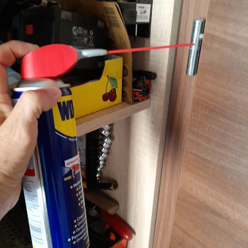 Ajtózsanér befújás