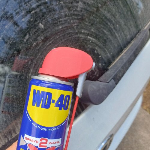 Ablaktörlő lapát kezelése