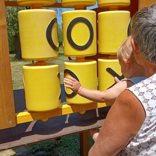 Játszótéri játék.