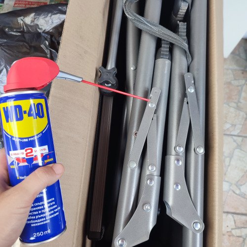 Napozóágy recsegésének kiküszöbölése