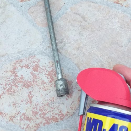 6 lapos csavarhúzó wd40