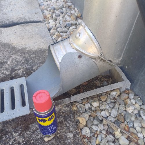 Csatorna karbantartása WD-40-el