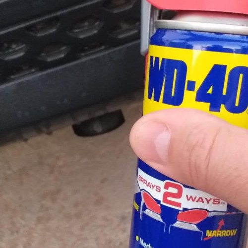 Autó lökhárító wd40