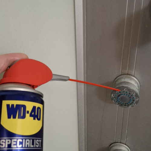 Jakuzis zuhany wd40