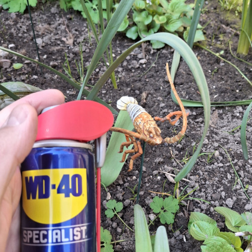 Fém kerti dísz WD40
