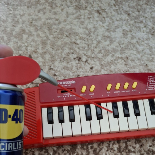 Szinti játék WD40
