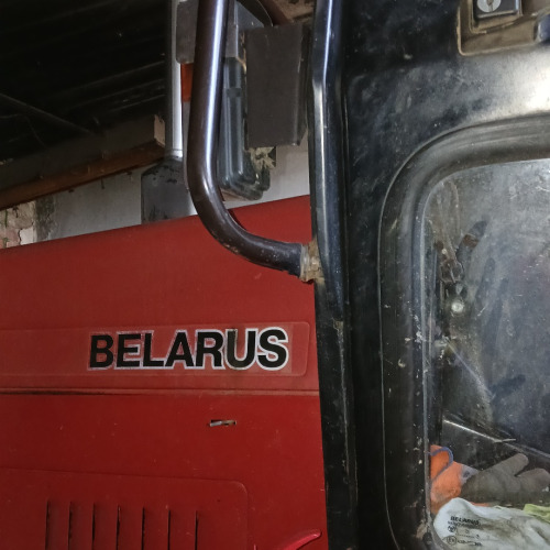 Traktor zár