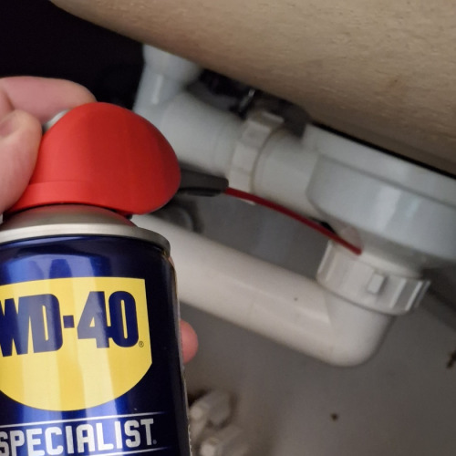 Lefolyó cső wd40