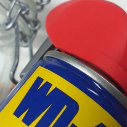 Csatos üveg wd40