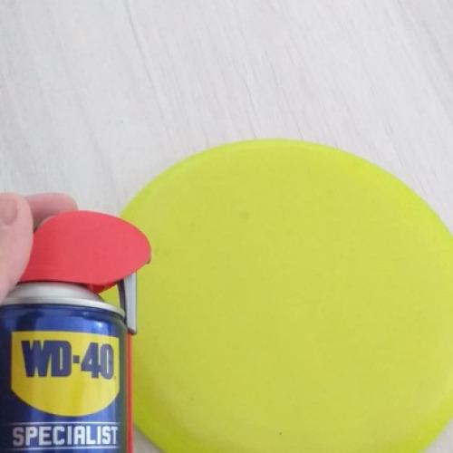 Frizbi wd40
