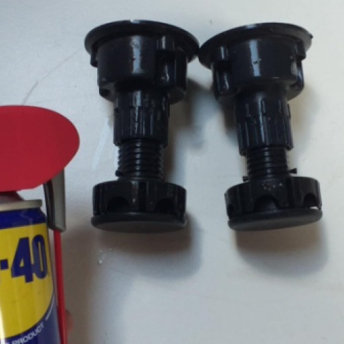 Állítható szekrény talpak wd40