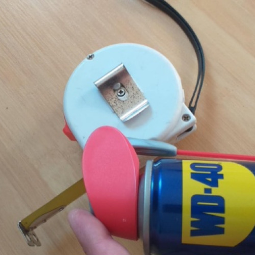 Mérőszalag nyomógomb wd40