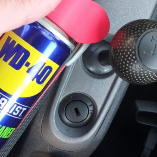 Autó váltókar wd40