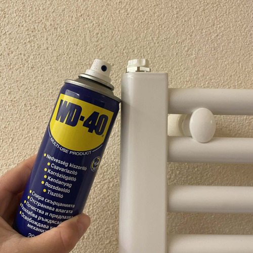 Csavar lazítás WD40-el