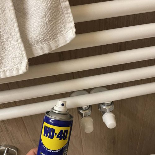 Csavarok lazítása WD40-el