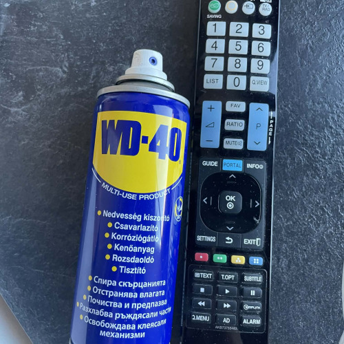 Távirányító karbantartás WD40-el