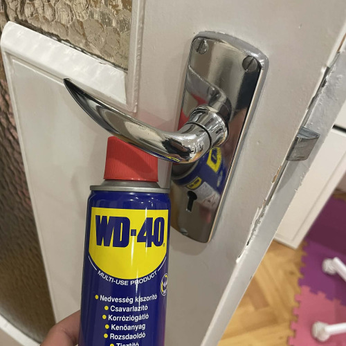 Ajtókilics javítás WD40-el