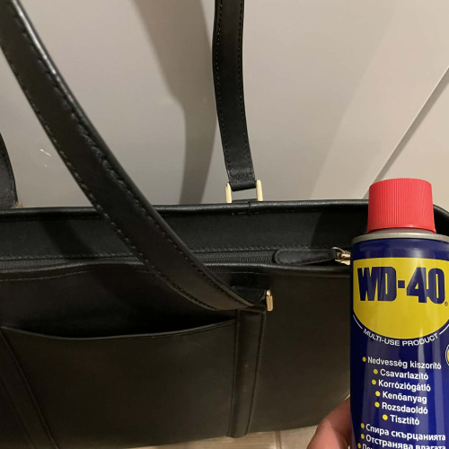 Táska javítás WD40-el