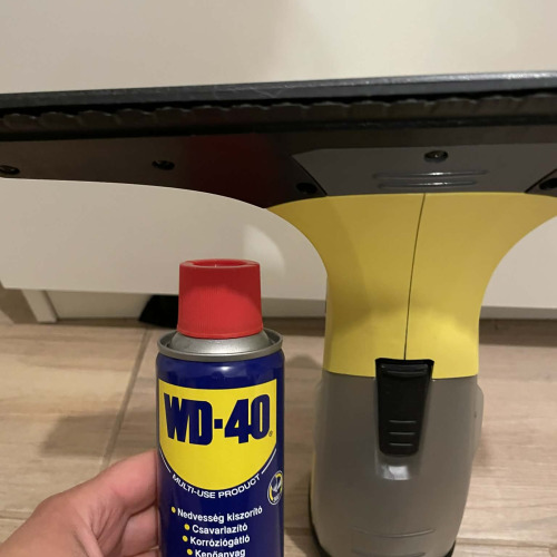 Ablaktisztító karbantartás WD40-el