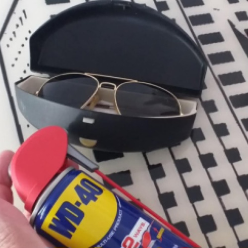 Napszemüveg tok wd40
