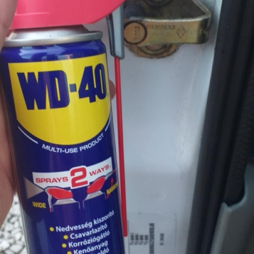 Autó ajtó zárszerkezet wd40