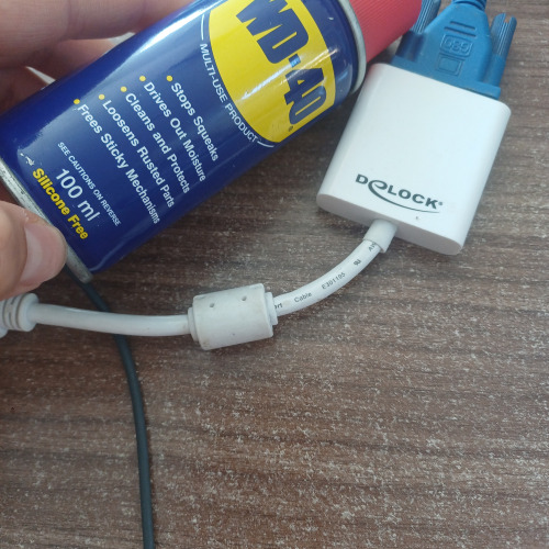 Csatlakozó karbantartás WD-40-el!