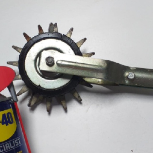 Kézi szegélyvágó wd40