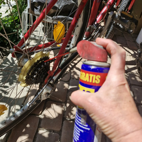 Kerékpárláncot fújtam be a WD 40-el :)
