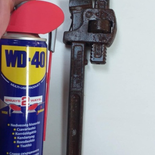 Nagy méretű csőfogó wd40