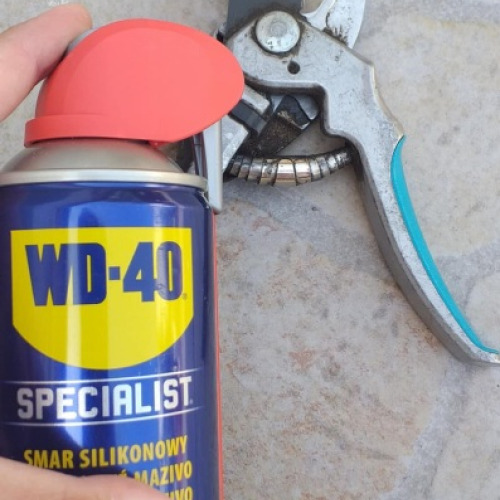 Metsző olló wd40