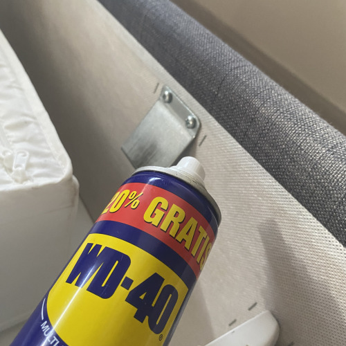 Tartó fém sikeres rozsda oldása WD-40