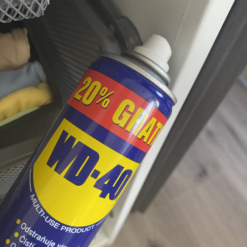 Görgők kenése WD-40el