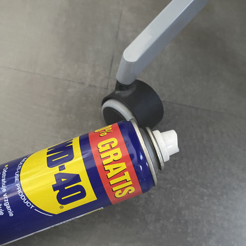 Görgők kenése WD-40el
