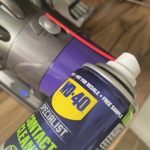 Kapcsoló kenése WD-40el