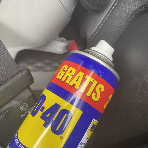 Isofix csatlakozó kenése