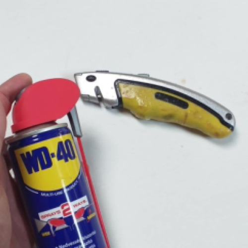 Tapétavágó wd40