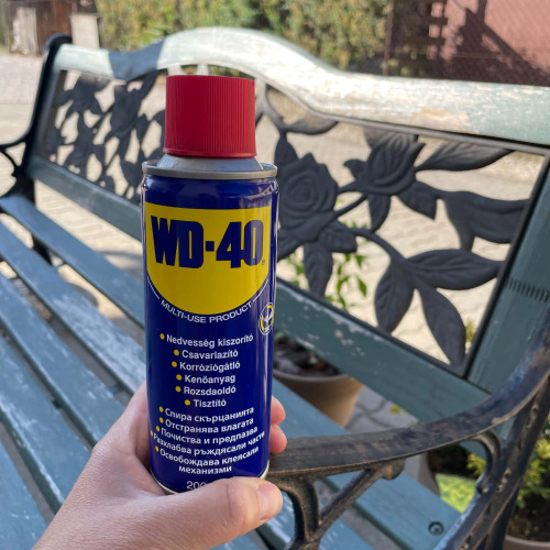 Kerti pad karbantartása WD40-el