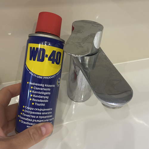 Csaptelepeket karbantartás WD40-el