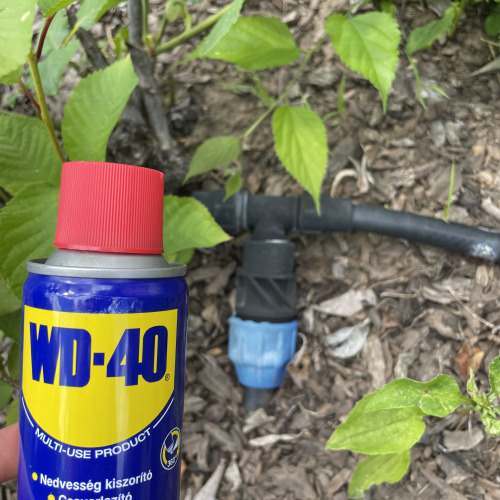 Locsoló karbantartása WD40-el
