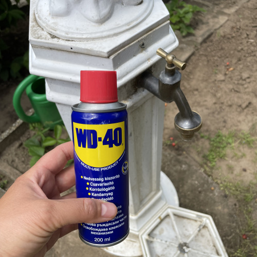 Kerti csap karbantartása WD40-el