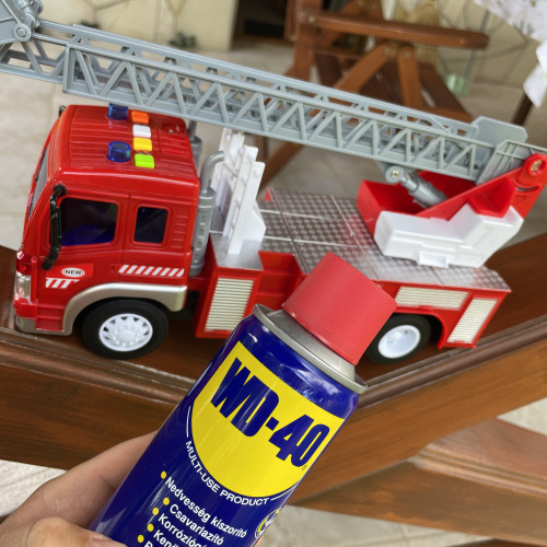 Játék karbantartása WD40-el
