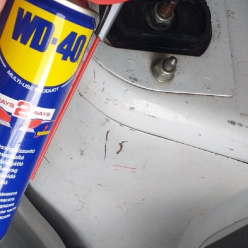 Autó csomagtartó wd40