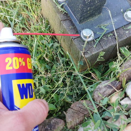 Csavarlazító világbajnok: WD 40