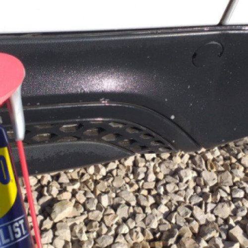 Autó sárvédő wd40