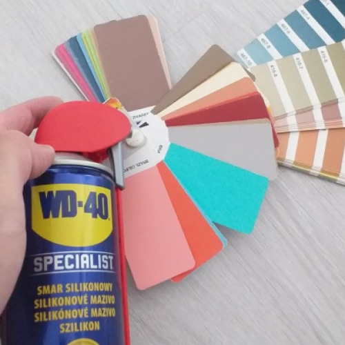 Színkártya tartó csavar wd40