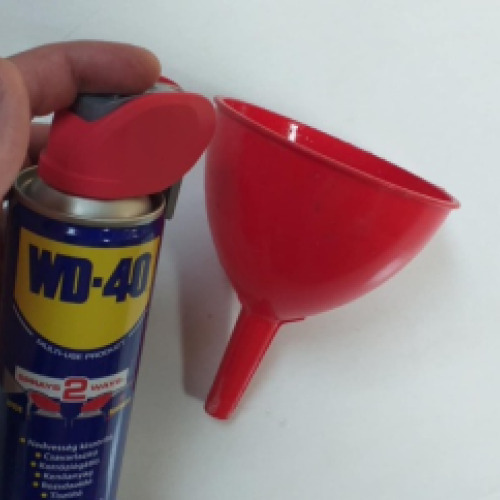 Festékes tölcsér wd40