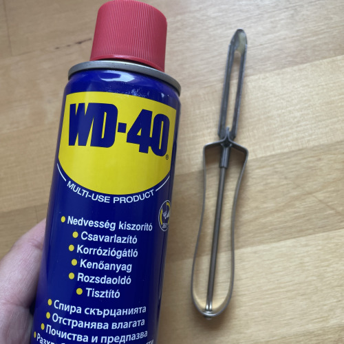 Hámozó  karbantartás WD-40-el!