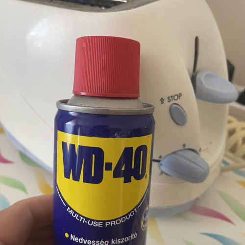Kenyérpirító karbantartás WD-40-el!